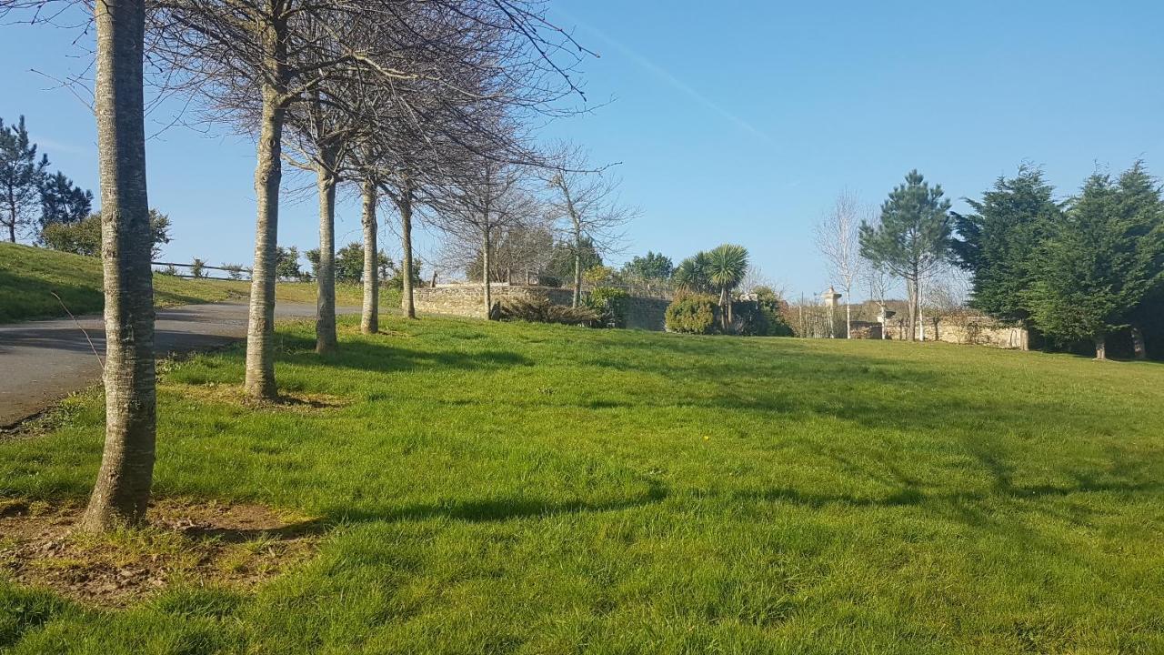 Le Domaine Des Roseraies Monfréville Exterior photo