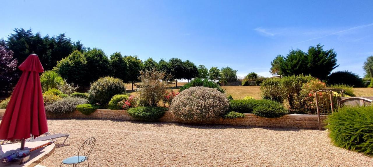 Le Domaine Des Roseraies Monfréville Exterior photo